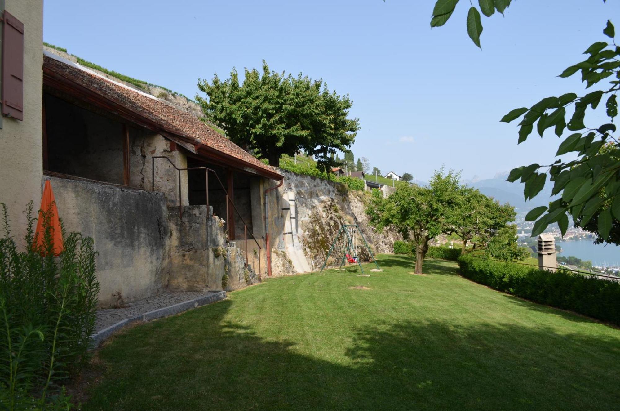 Domaine Du Burignon Hotel Saint-Saphorin Buitenkant foto